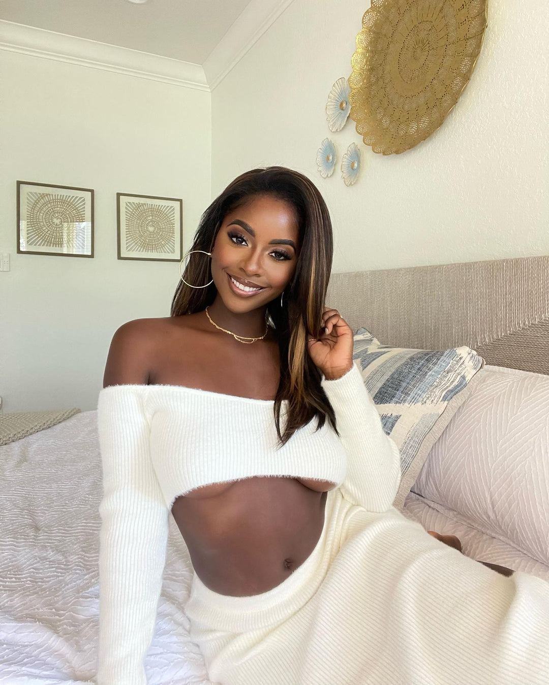 Layered Cold Blonde Highlight Straight Hair Half Wig