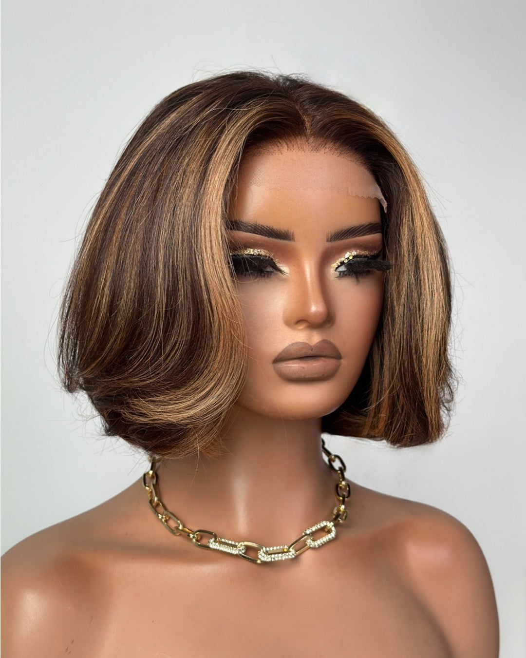P4/27 Highlights Blowout Wavy Short Bob 5x5 Lace Closure Wig
