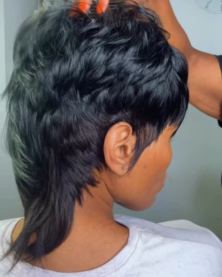 Short Wavy Mullet Glueless Bang Wig