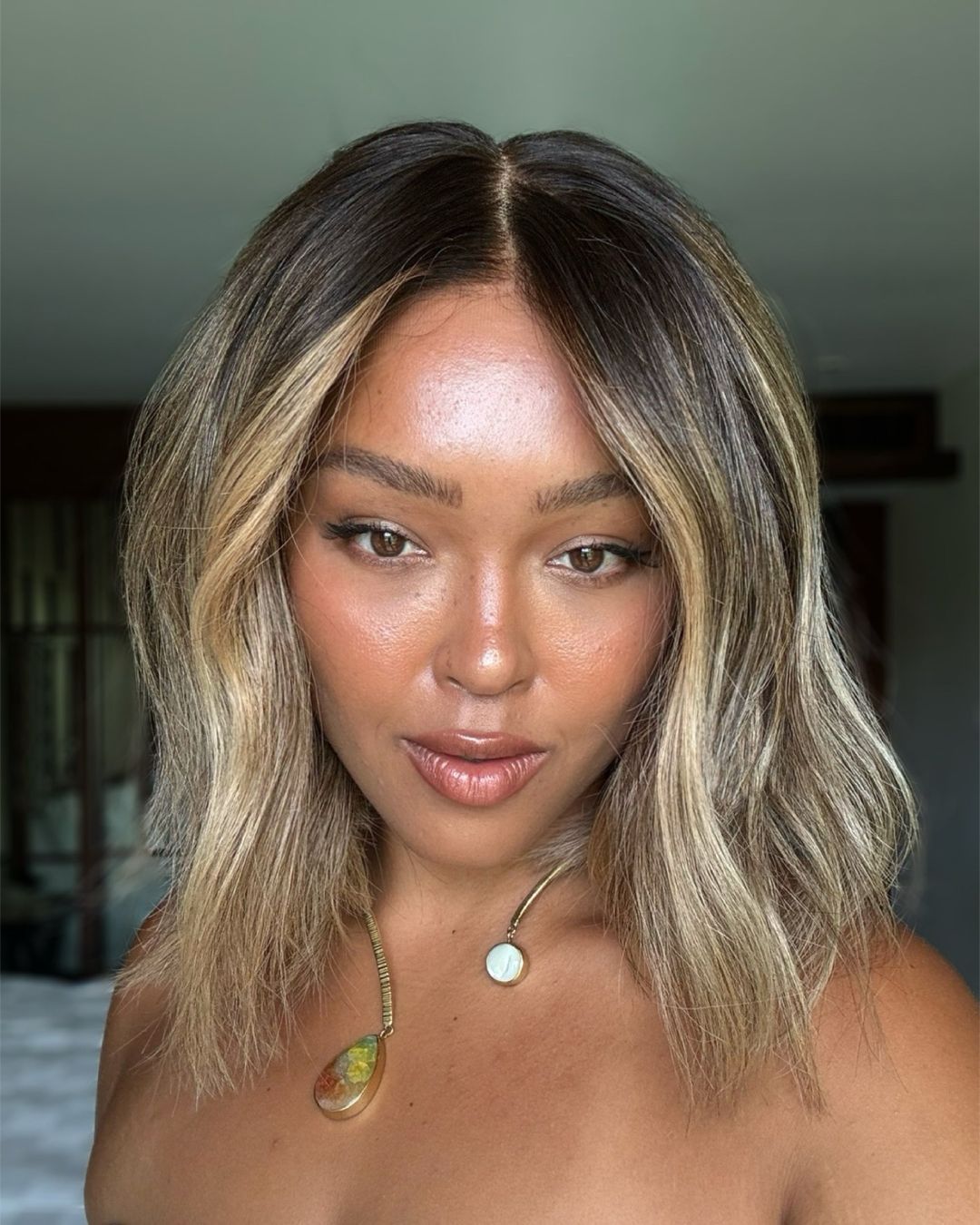 Melted Brown Highlighted Wavy 5x5 Lace Closure Wig