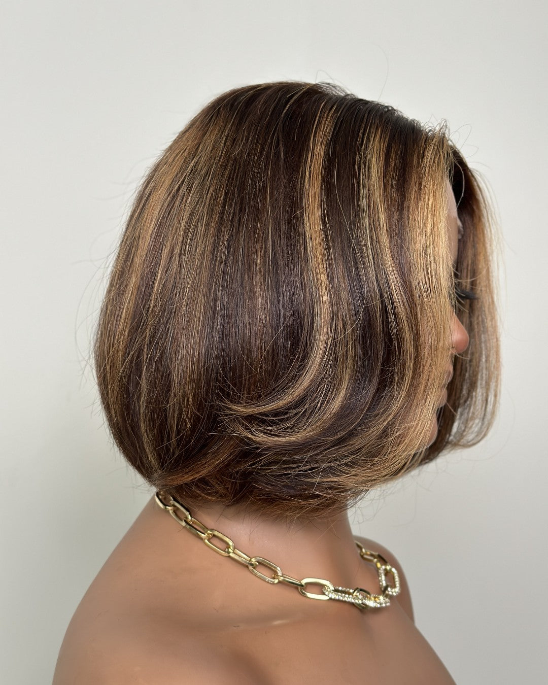 P4/27 Highlights Blowout Wavy Short Bob 5x5 Lace Closure Wig