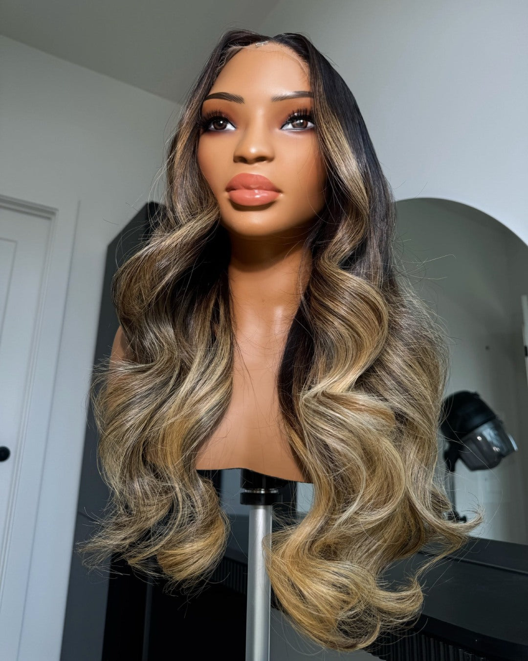 Honey Blonde Highlight Layered Body Wave 5x5 Lace Closure Wig